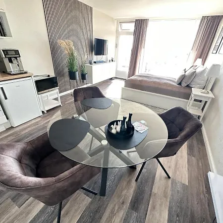 Апартаменты Timmendomizil - Schoene In Bester Lage - Sonnenseite